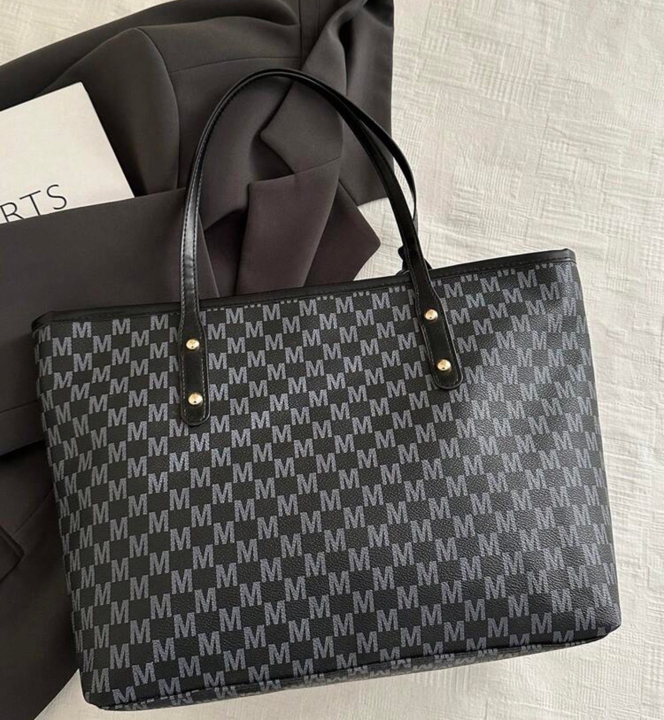 Cartera negra