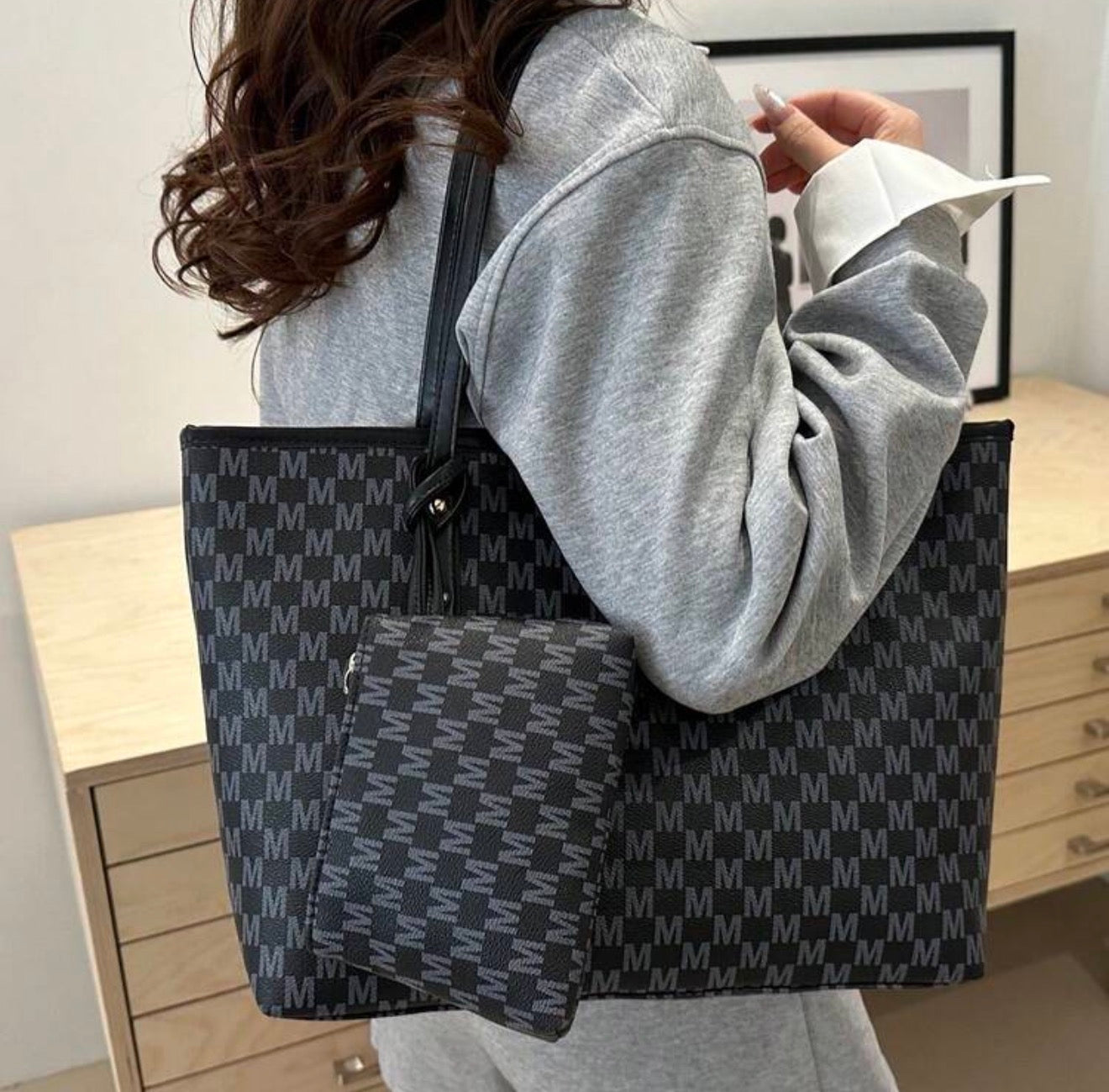 Cartera negra
